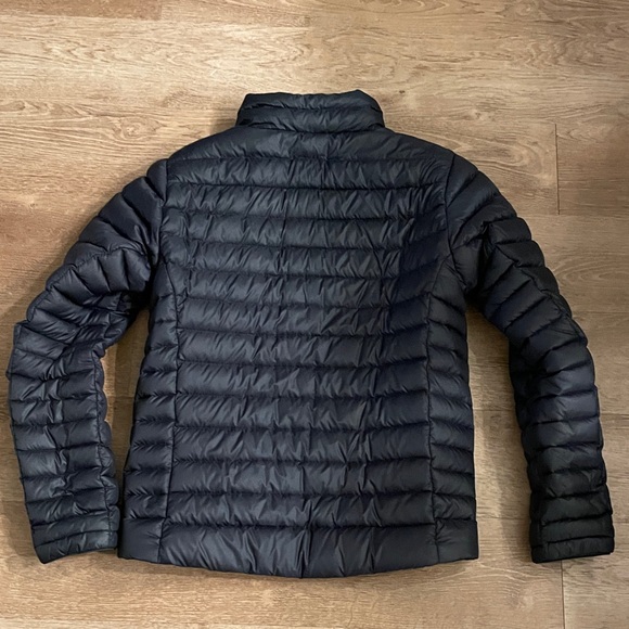 Patagonia Men’s Down Sweater Jacket - Picture 8 of 9